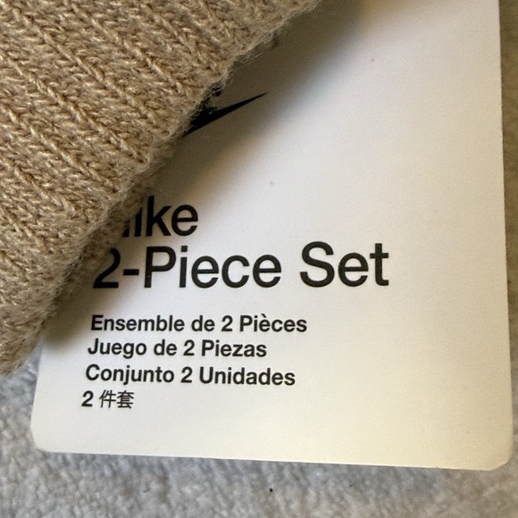 Nike Hat Gloves Set Unisex Youth Brown Black Nike Logo 2 Piece Sherpa - Picture 3 of 9